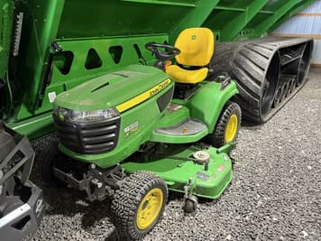 Main image John Deere X758